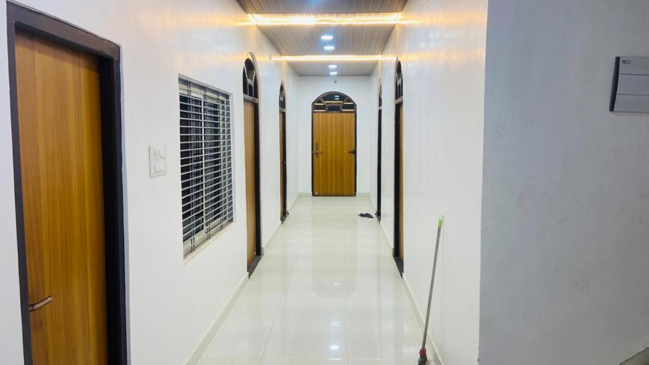 Mandir Saket Bhawan Ξενοδοχείο Ayodhya Εξωτερικό φωτογραφία